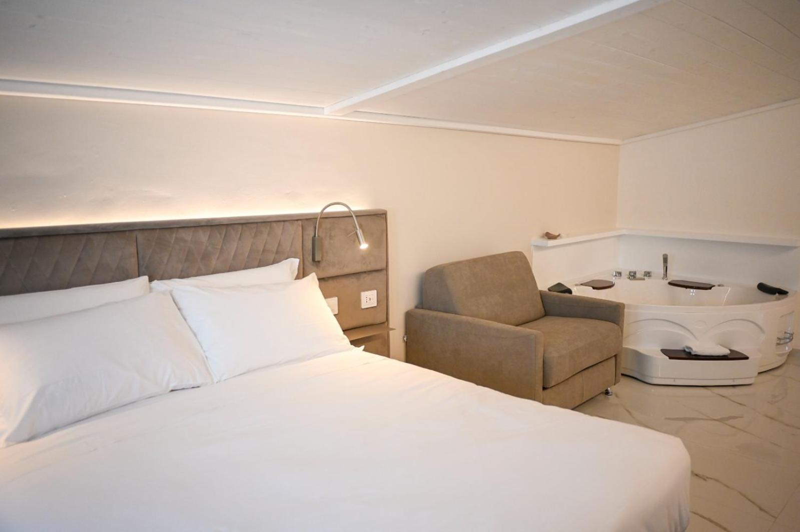 Principe Boemondo Luxury Room Canosa di Puglia Exterior foto